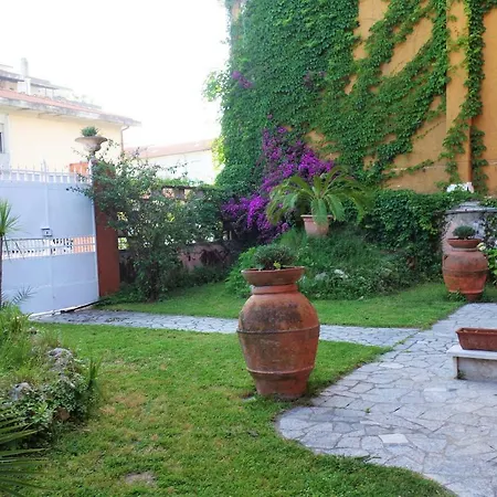 Ca' Del Nonno * Carrara