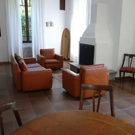 Ca' Del Nonno Guest house Carrara